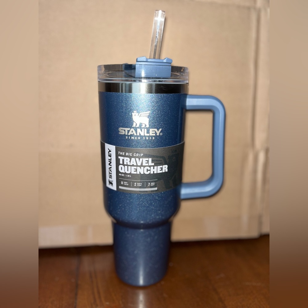 Stanley Adventure Quencher Tumbler 40 oz - Midnight Pearlescent